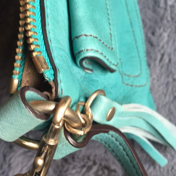 NEW never been used LIZ CLAIBORNE LEATHER Clutch/wristlet. - Picture 8 of 10